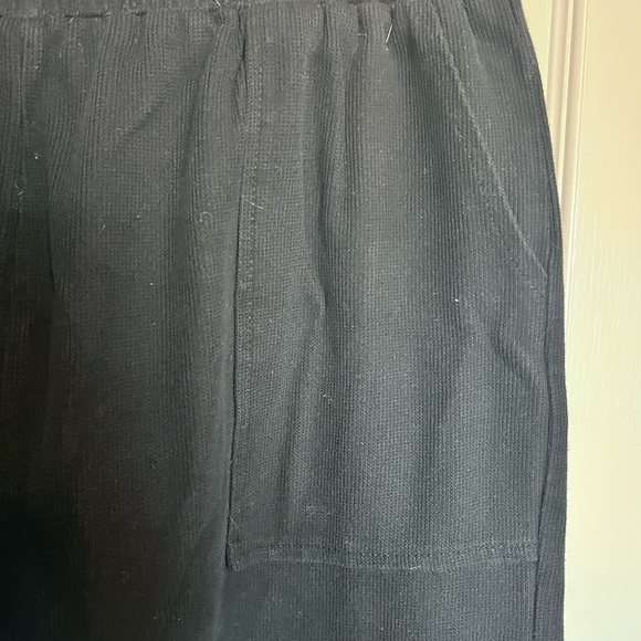 Corded Barrel Pants With Cute Bottom - Picture 2 of 5